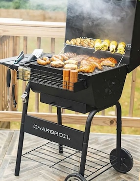 Asador de carbón Charbroil C-Line 665 de acero inoxidable