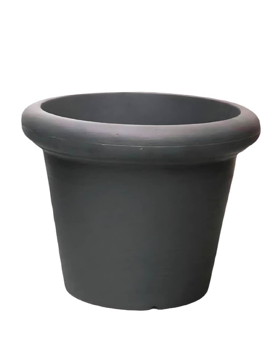 Maceta de plástico con sistema automático de riego