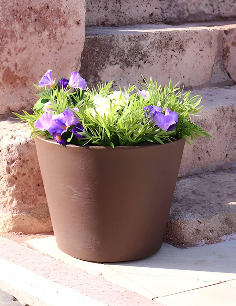Maceta Petunia de plástico con sistema automático de riego 2